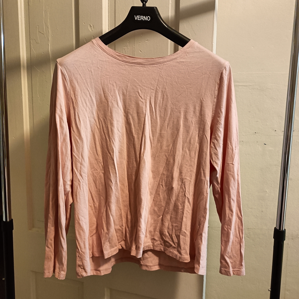 Time and Tru Light Pink Long Sleeve Women's Tee